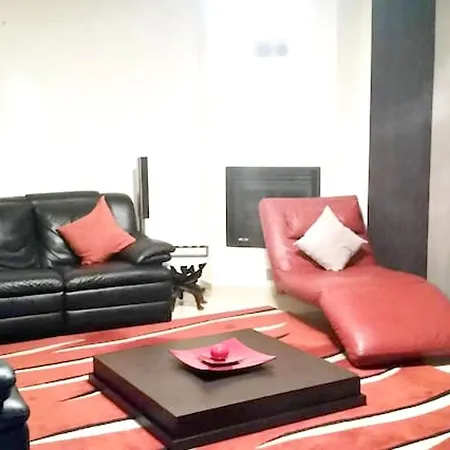 Apartament With 2 Bedrooms In With Wifi *