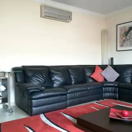 With 2 Bedrooms In With Wifi Apartament *