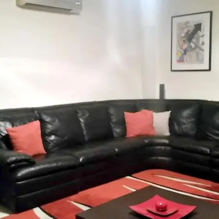 With 2 Bedrooms In With Wifi